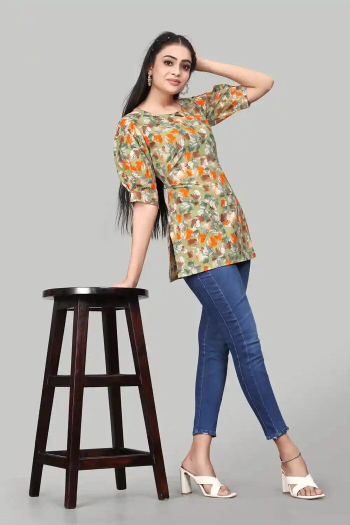 Chic Green Tunic with Modern Design for Party Wear