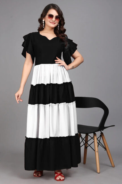 Elegant Black Colourblocked Maxi Dress with Flared Sleeves