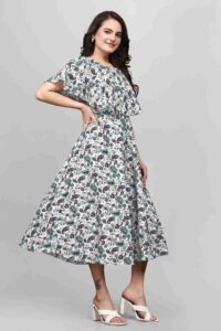 Elegant Wrap Maxi Dress in Green with Floral Pattern from Zelzis