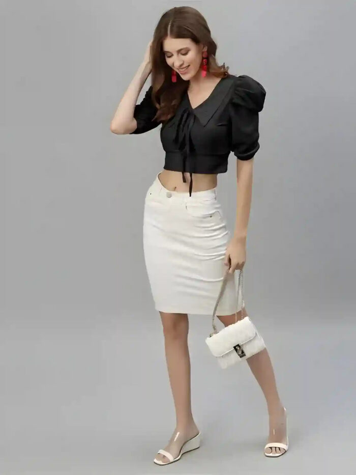 Short Sleeve Black Crop Top for Women – Trendy & Comfortable