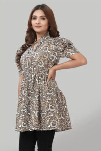 Trendy Brown Crepe Tunic for Women – Comfortable and Versatile