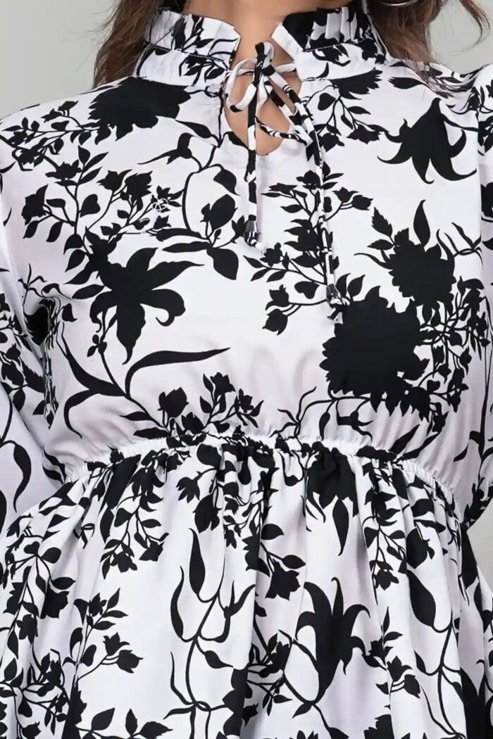 Women’s White Floral Tunic with Ruffle Neck and Casual Style for Everyday Wear