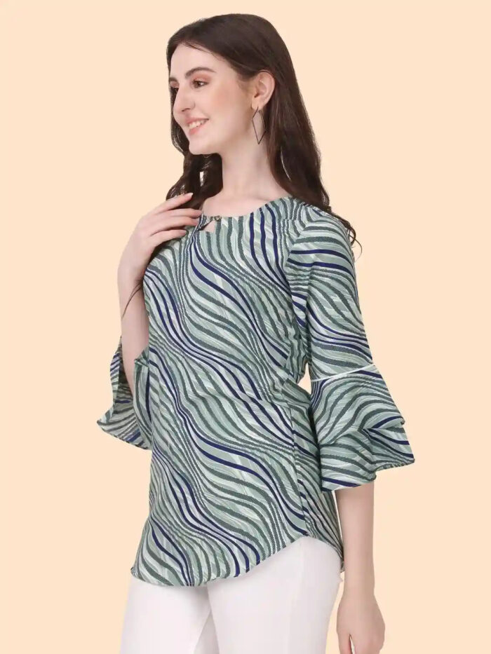 elegant green three-quarter sleeve tunic with keyhole neck for women