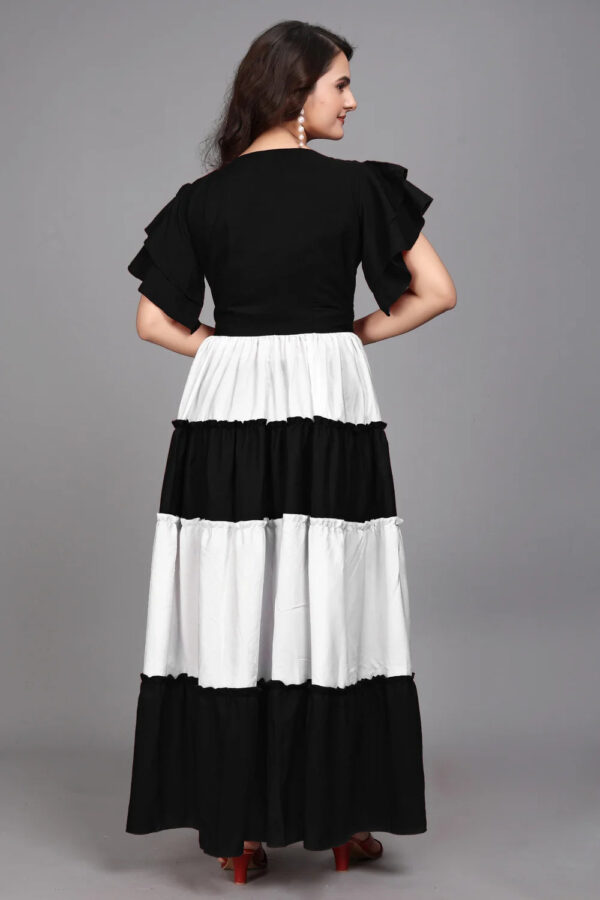 Casual & Party Wear Black Colourblocked Flared Maxi Dress