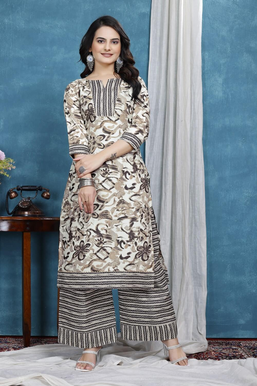 ZELZIS_cream_kurta_set_for_women ZELZIS cream kurta set for women